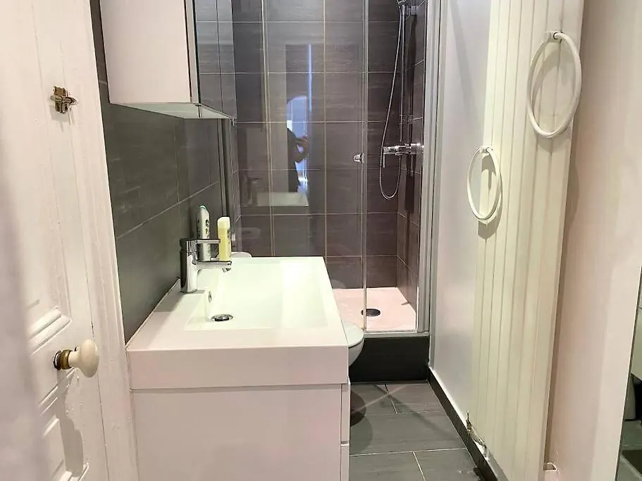 Lejlighed Mytripinparis - Large And Sunbathed 1br - Close To The Eiffel Tower *